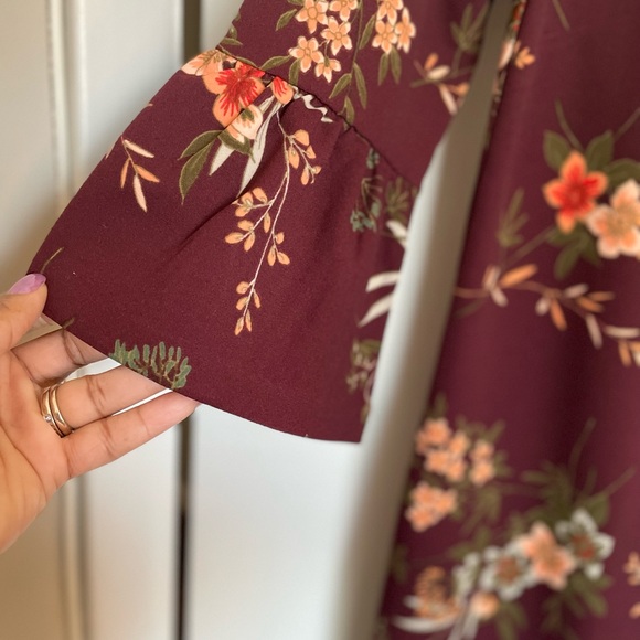 Banana Republic Floral Bell Sleeve Zip Dress - Size 2 - Picture 5 of 13